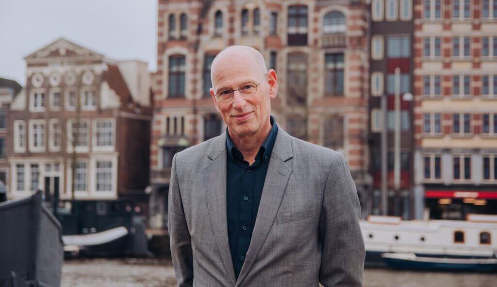 Portret Renger Visser bij interview in Amsterdam